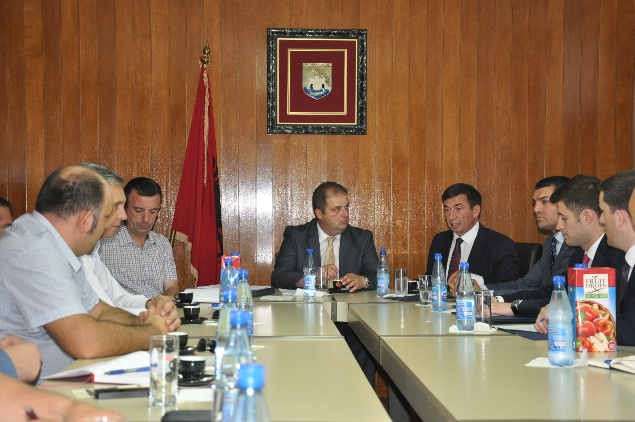 Minister Bajrami met with the Mayor of Ulqin and with the Albanian ...