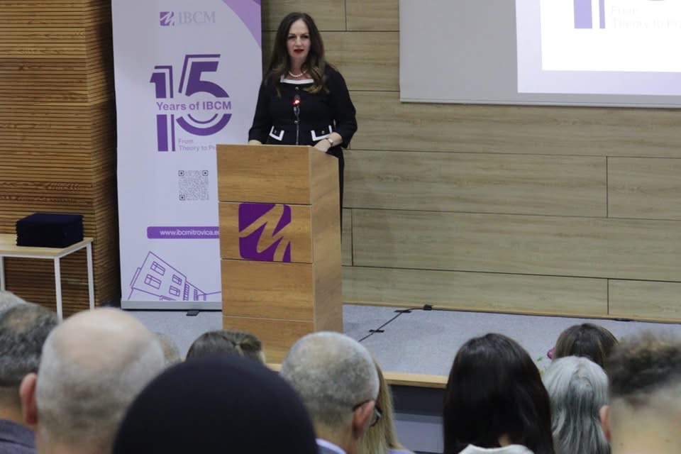 U shënua 15-vjetori i Kolegjit Ndërkombëtar të Biznesit në Mitrovicë (IBCM)