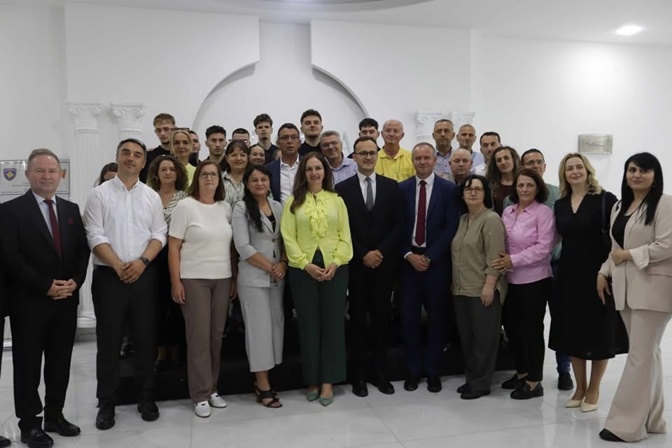 U certifikua gjenerata e parë e kuzhinierëve në shkollën “Sahit Baftiu” në Gjilan