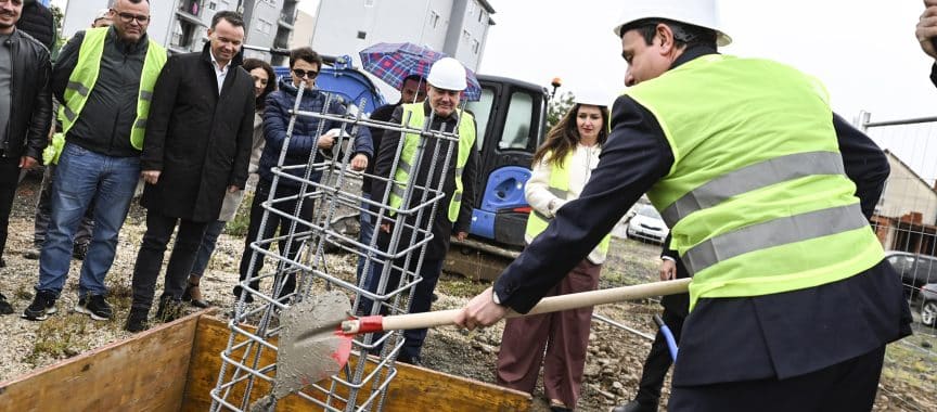 Është vendosur gurthemeli i shkollës së re “Nonda Bulku” dhe i çerdhes për fëmijë në Mitrovicë të veriut