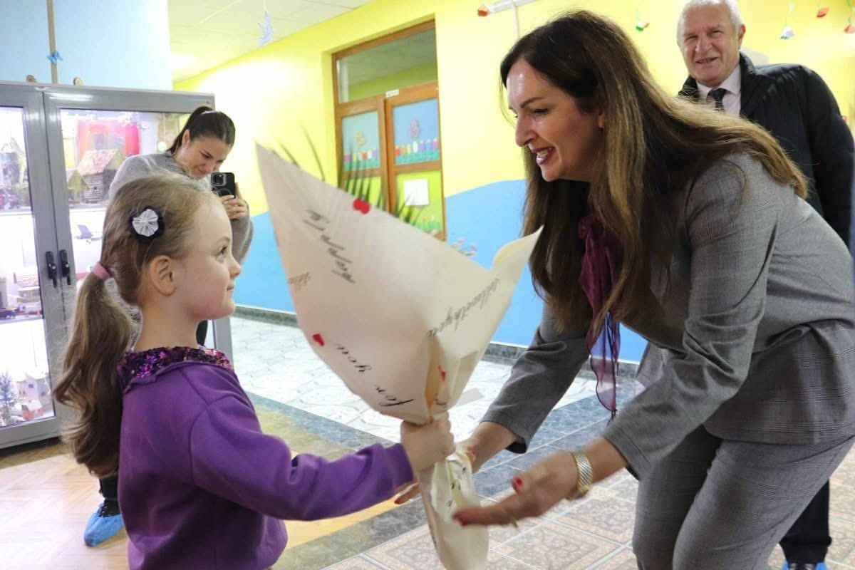 Ministarka Nagavci posetila vrtić „Ardhmëria“ u Prištini