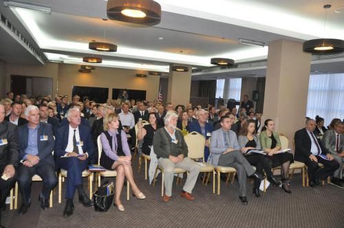 https-mashtarkiva.rks-gov.net-uploads-2017-12-20-tetor-2017-konferenca-mesimdhenesit-formojne-te-ardhmen-e-kosoves-2-1-2